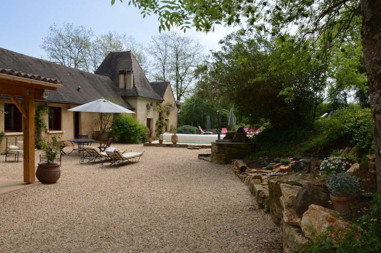 Les Deux Tours Bed and Breakfast Siorac-en-Périgord Buitenkant foto